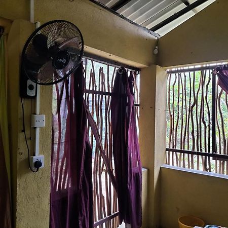Yala Ying Yang Hostel & Camping Kültér fotó